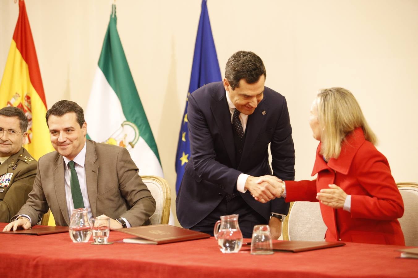 La firma de los convenios de la Base Logística de Córdoba, en imágenes