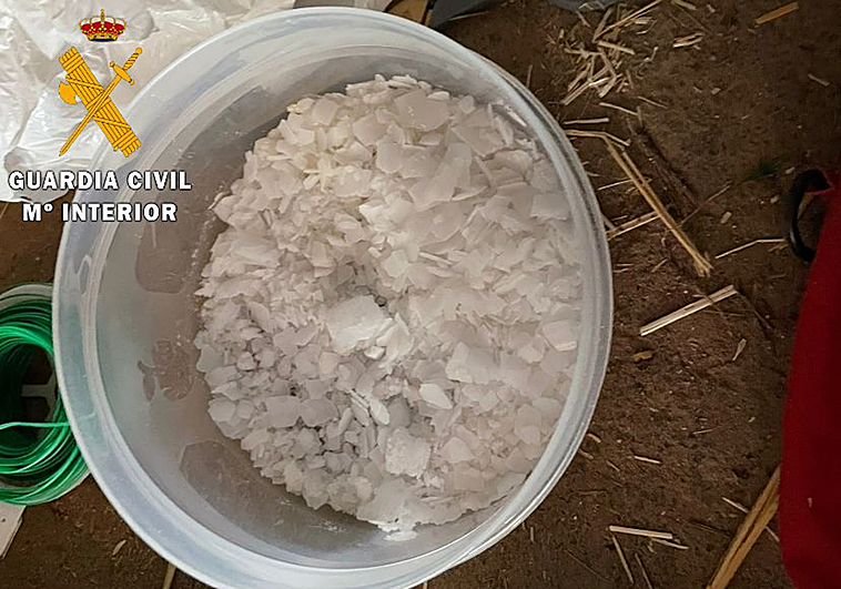 Detenido un ganadero que ocultaba en su explotación cocaína y anfetaminas listas para la venta