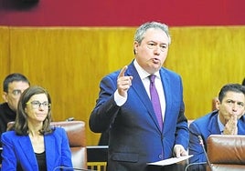 Juan Espadas pide contratos de «al menos un año» para los sanitarios que acaben el MIR en Andalucía
