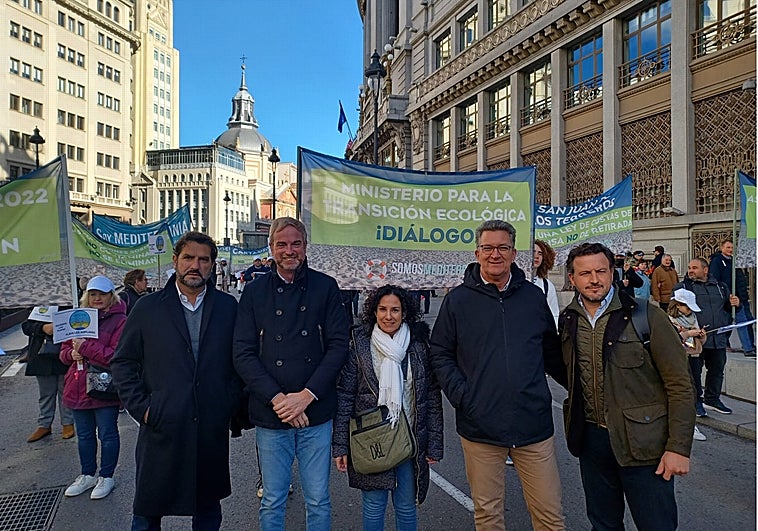 Una manifestación denuncia en Madrid la «ley confiscatoria» de costas que destruye el litoral valenciano