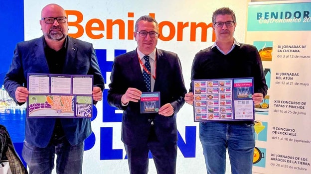 Diego Salinas, Toni Pérez y Álex Fratini, en la presentación del Tapas Fest en la feria Fitur de Madrid.