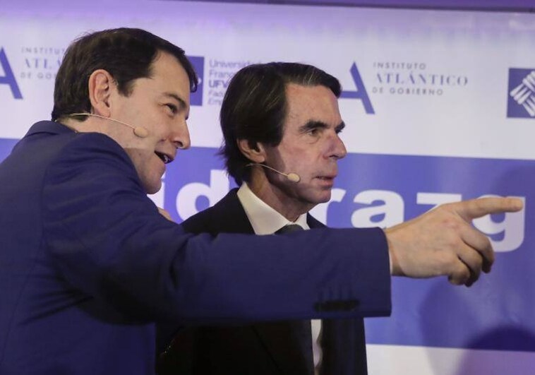 Aznar elogia el liderazgo de Feijóo: «La transformación del PP en un año ha sido espectacular»