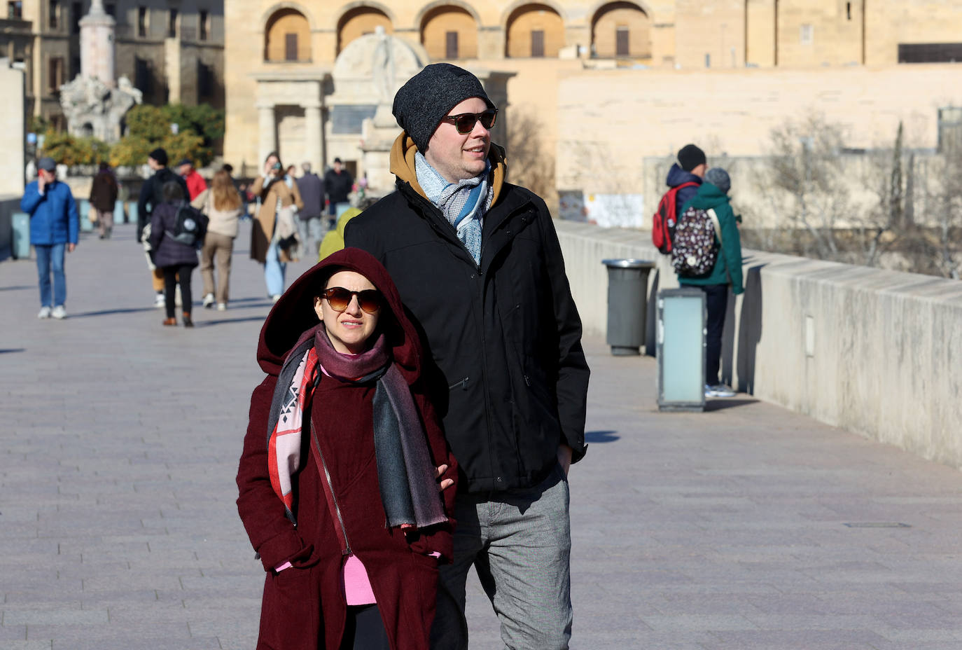 Un día de intenso frío en Córdoba, en imágenes