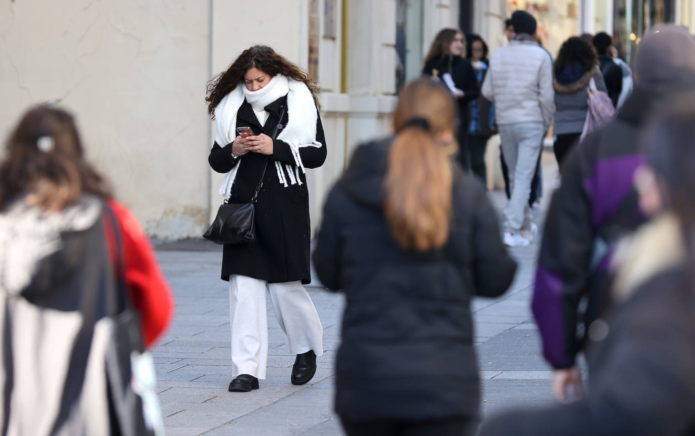 Un día de intenso frío en Córdoba, en imágenes