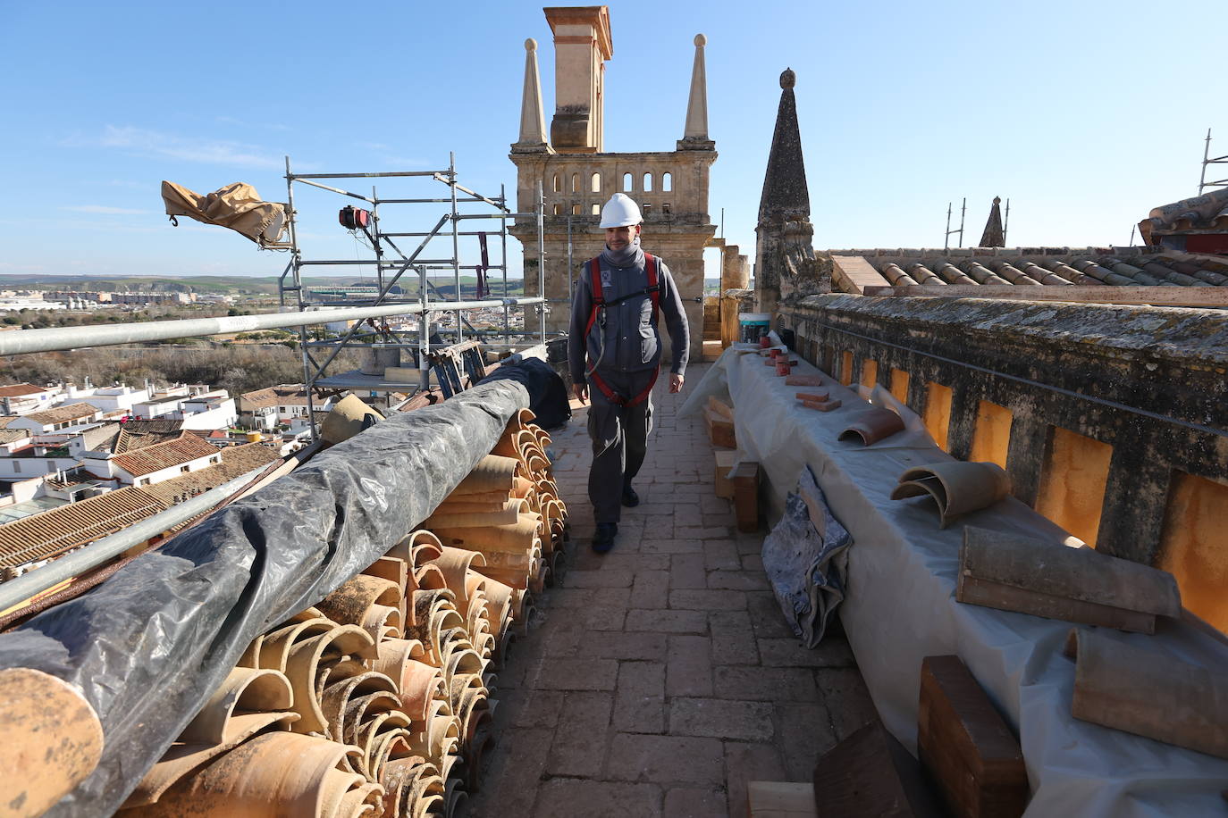 Las cubiertas de la Mezquita-Catedral de Córdoba, el otro &#039;tesoro&#039; de un bien Patrimonio de la Humanidad, en imágenes