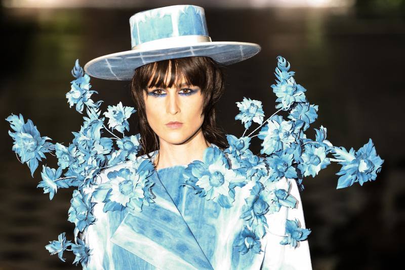 El desfile de la diseñadora de Córdoba Juana Martín en París, en imágenes