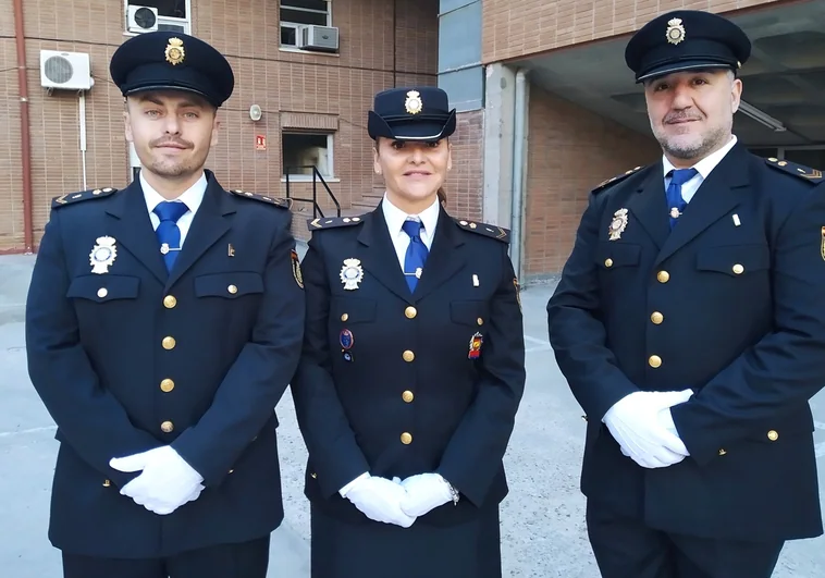 Juan José, María Carmen y Raúl, tres policías condecorados por salvar vidas
