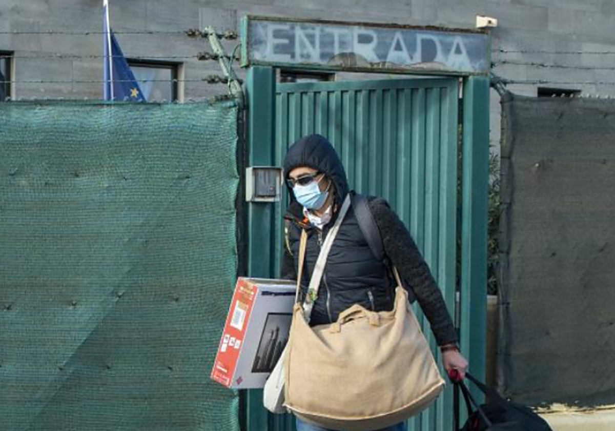 El presunto asesino de Romina Celeste, en su salida de prisión