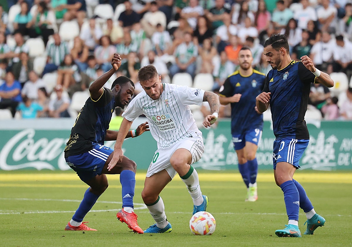 Antonio Casas durante un encuentro de liga esta temporada en El Arcángel