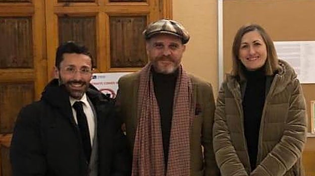 José Zárate flanqueado por Jorge Moreno y Adela Torres, directora del Conservatorio 'Jacinto Guerrero' de Toledo