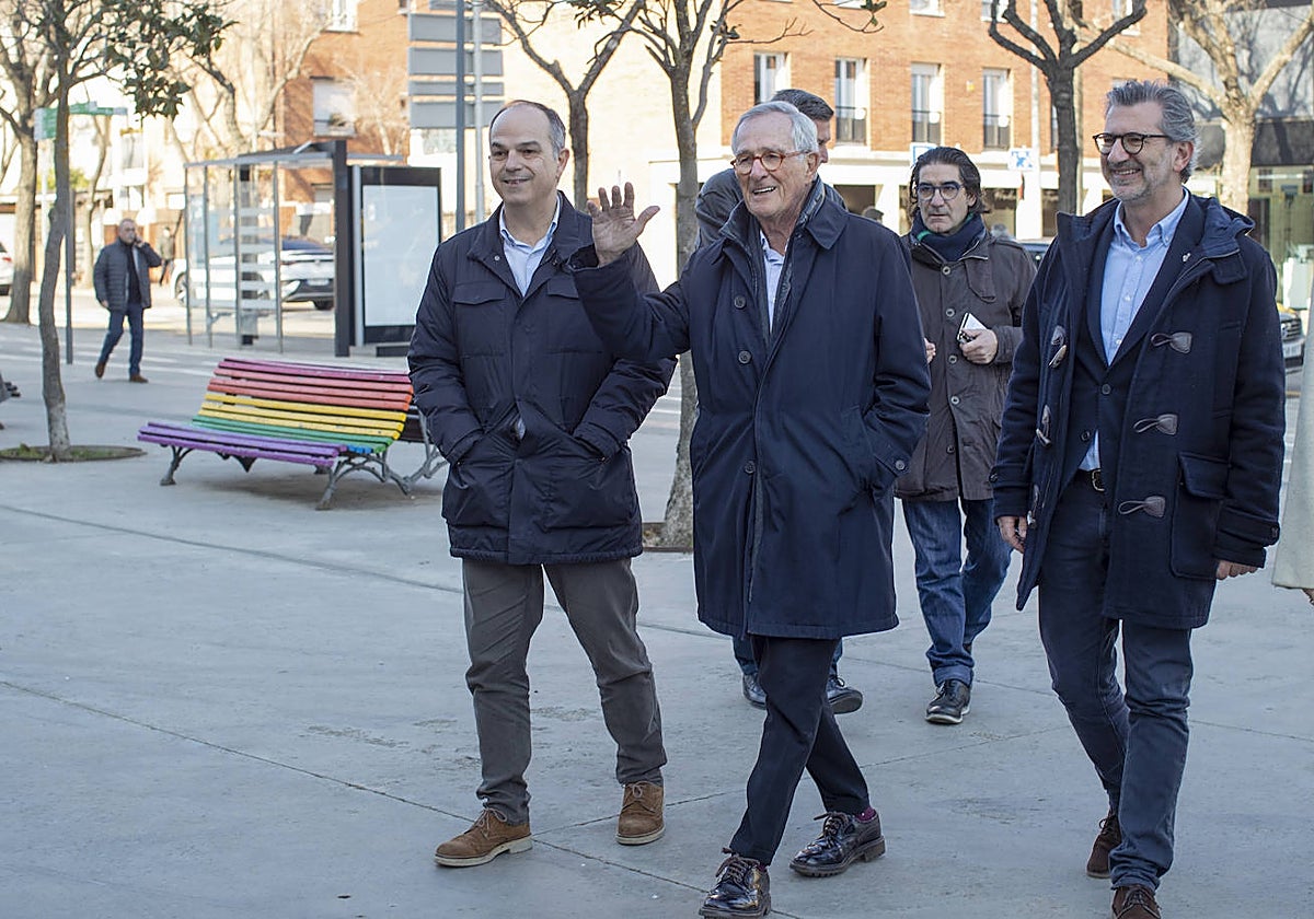 Turull y Trias junto a Josep Maria Vallès,  candidato de Junts en Sant Cugat del Vallès