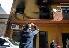 Mueren tres jóvenes, uno de Sevilla, en el incendio de un piso de estudiantes en Huelva