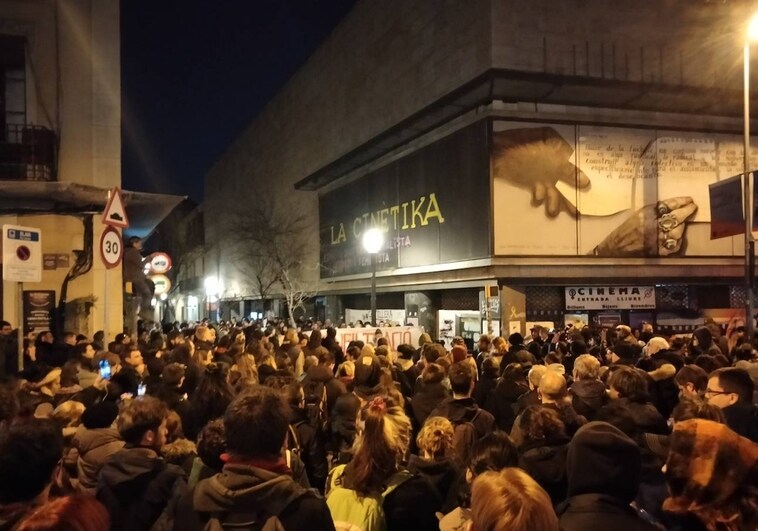 Protesta contra la infiltración de un policía en movimientos antisistema de Barcelona