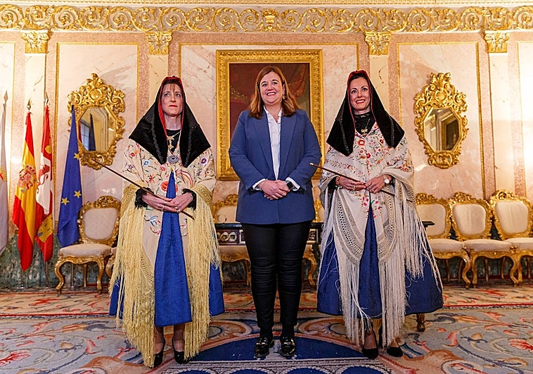 Orgullosas de mantener una fiesta que ensalza a la mujer