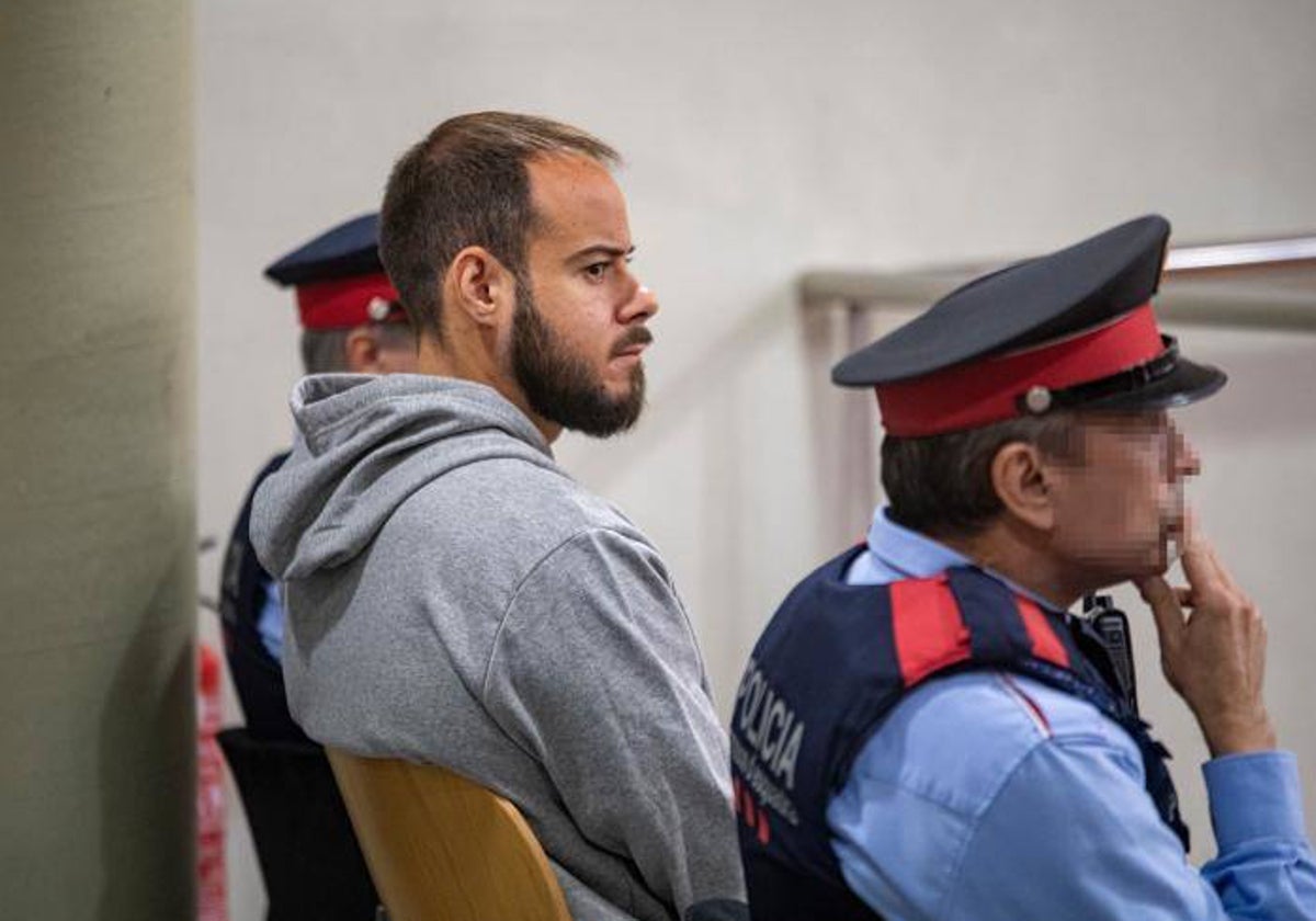 El rapero Pablo Hasel durante el juicio por protestas en Lérida tras la detención a Puigdemont