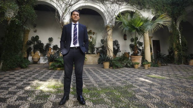 El director de la Fundación Cajasur, en el Palacio de Viana