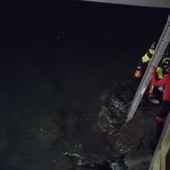 Una pelea de discoteca termina con un hombre en el mar