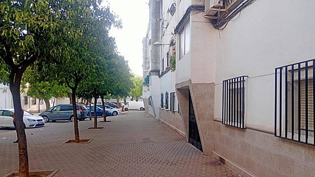 Calle Carcabuey, donde se vende un piso por 25.000 euros