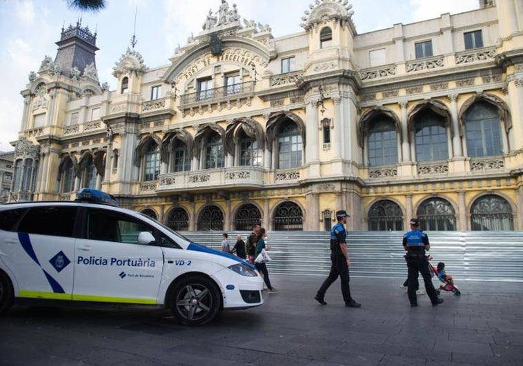 La Fiscalía pide tres años de cárcel para un policía portuario por abusar de una menor en Barcelona