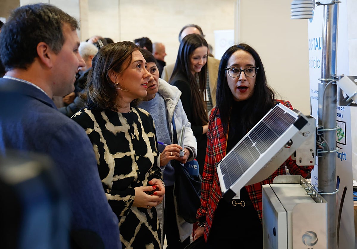 La consejera de Movilidad y Transformación Digital, María González Corral, inaugura la jornada 'Territorio Rural Inteligente en Castilla y León.