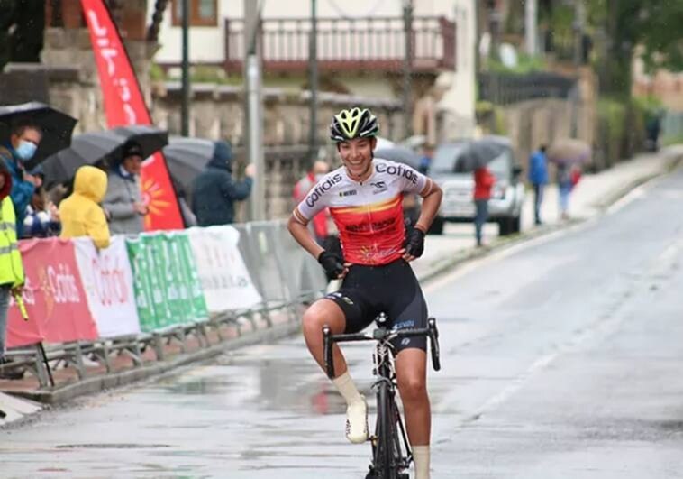 Luto en Castilla y León por la muerte en carretera de la joven ciclista vallisoletana Estela Domínguez