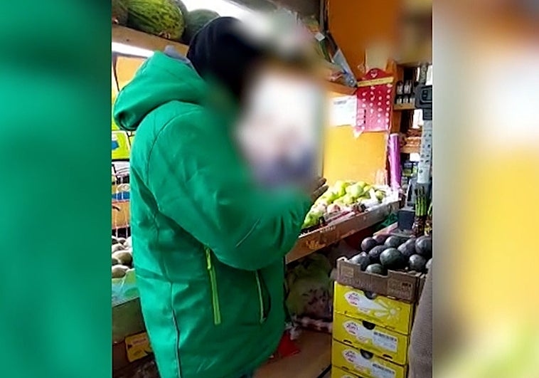 Golpe a las mafias de las fruterías y restaurantes: jornadas sin descanso y empleados heridos obligados a trabajar
