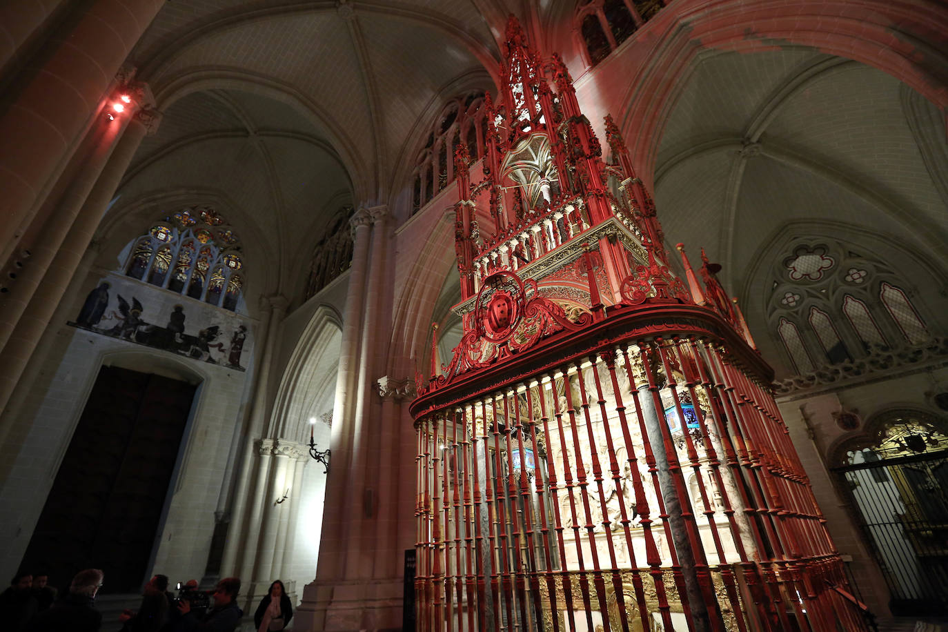 La única y espectacular visita a la catedral de Toledo en versión nocturna