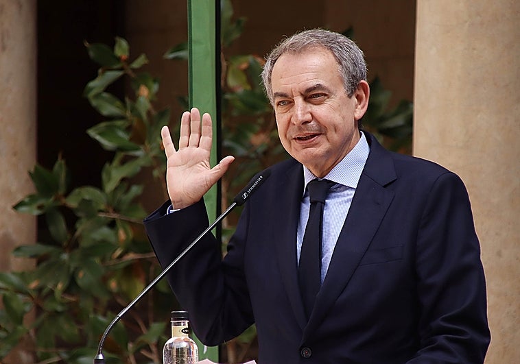 Zapatero será investido hoy como Doctor Honoris Causa de la Universidad de León