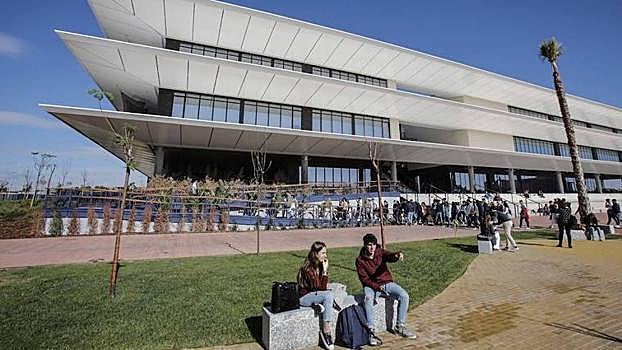 El &#039;boom&#039; por Medicina en Córdoba | Las universidades amplían su oferta ante la ingente demanda