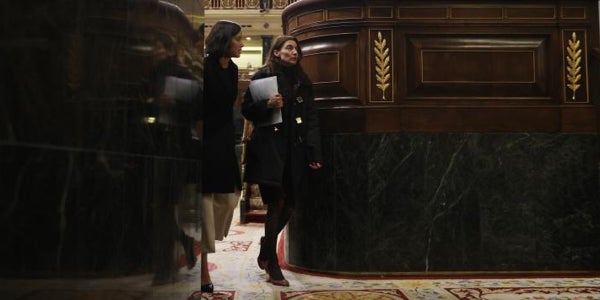 Las nacionalizaciones masivas de Llop son nullas, según los juristas