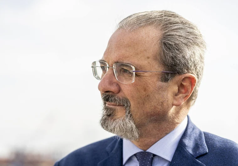 Carlos Flores  (Vox): «El modelo para la Comunidad Valenciana es el de Castilla y León»