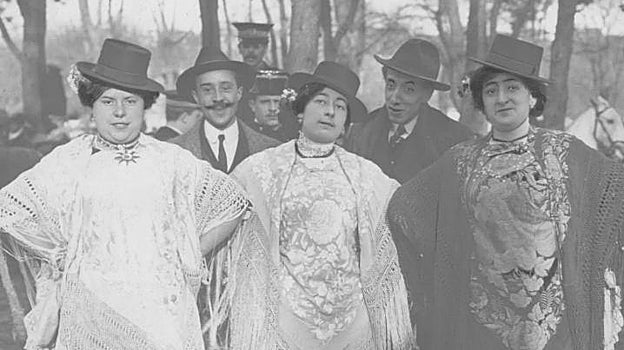 Entierro de la Sardina en 1912 en la capital, en la pradera del Corregidor, en la margen izquierda del Manzanares, frente a la ermita de San Antonio de la Florida