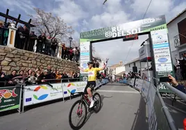 Vuelta a Andalucía 2023 | Pogacar triunfa en Iznájar