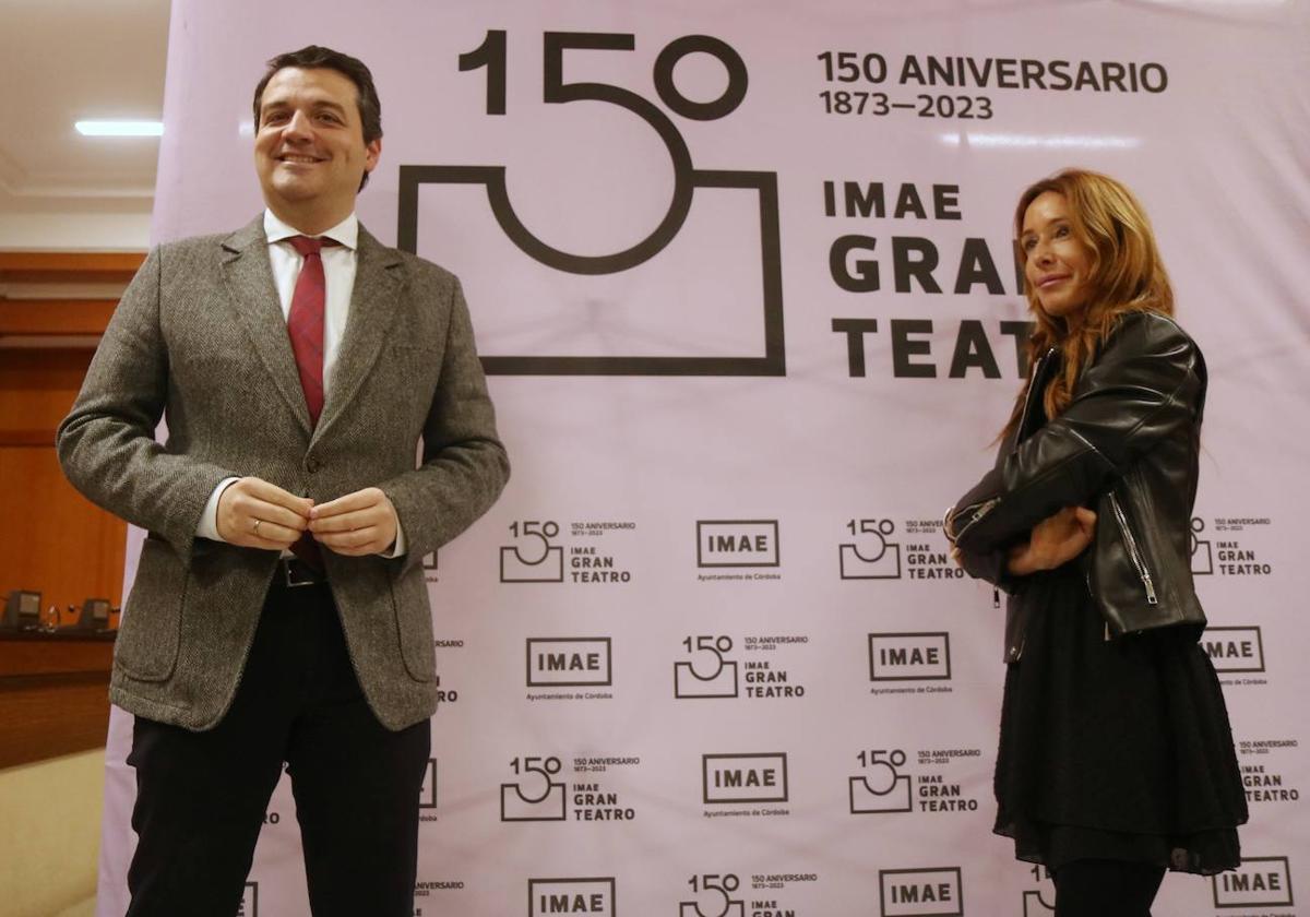 José María Bellido y Marián Aguilar, en la presentación de la programación por el 150 aniversario del Gran Teatro