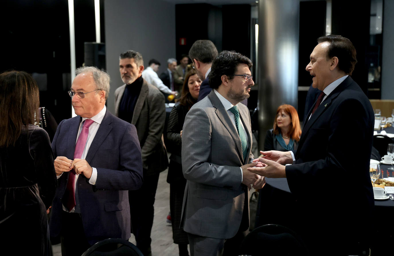 Las mejores imágenes de la conferencia de la consejera de Empleo de la Junta de Andalucía