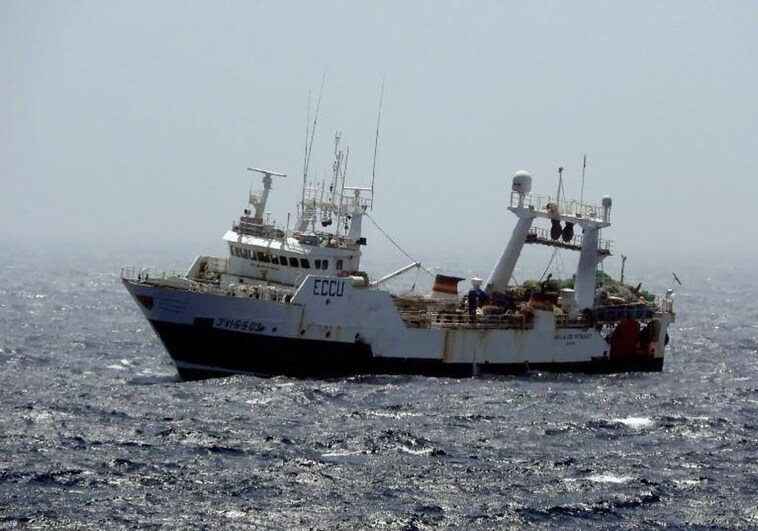 El Pitanxo navegaba con más tripulantes de los permitidos y sin trajes de supervivencia para todos