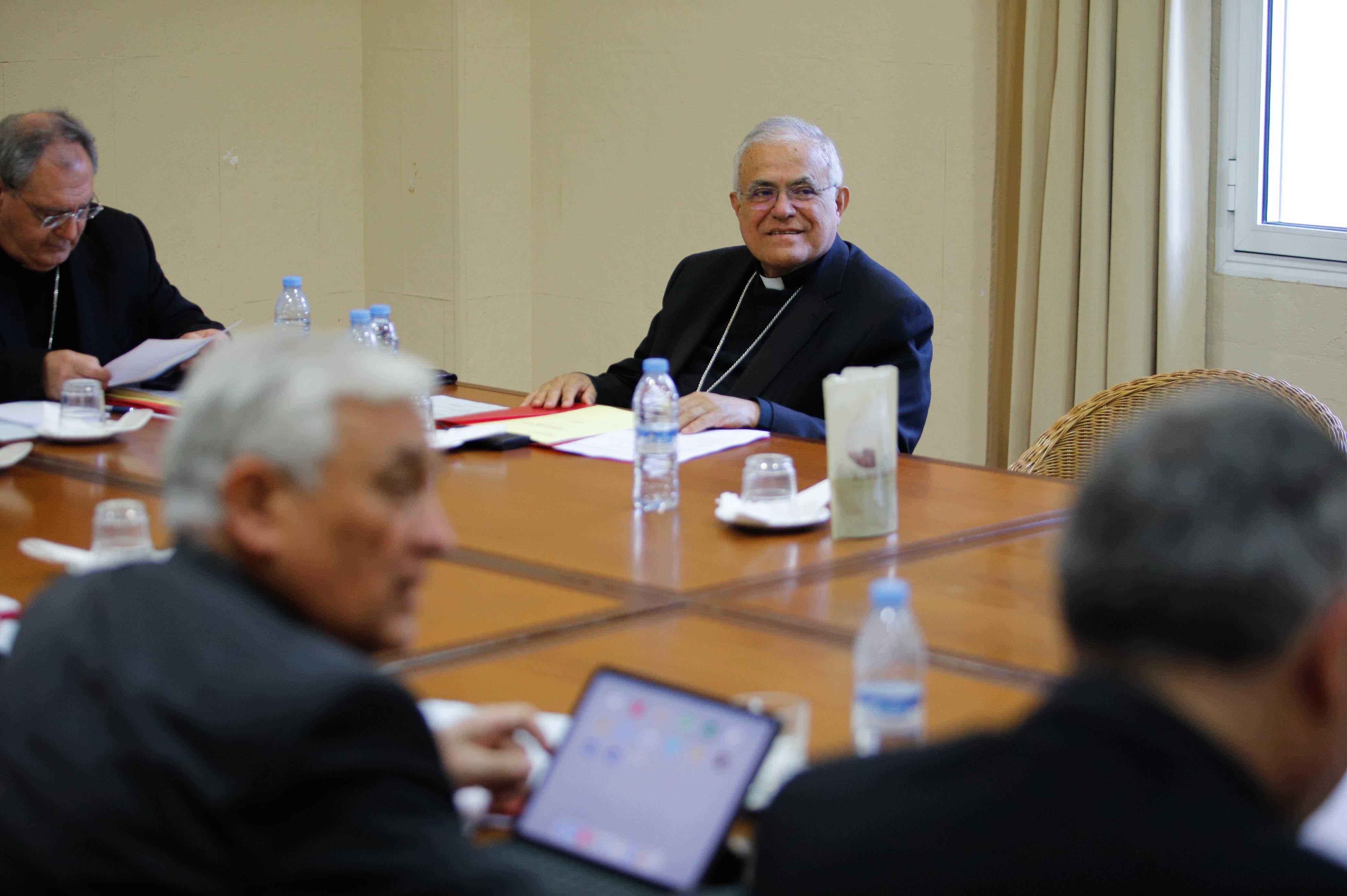 El obispo de Córdoba, Demetrio Fernández, en una reunión con los obispos del sur de España