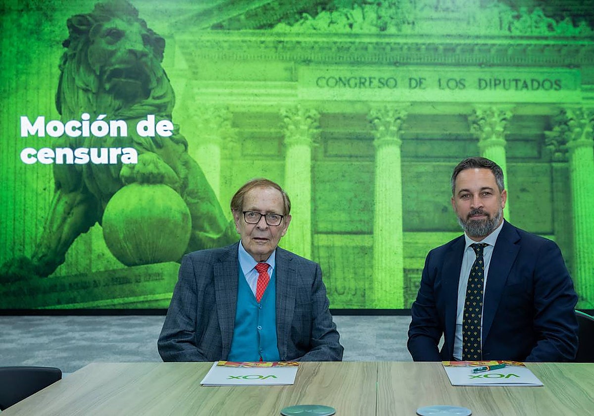 Ramón Tamames y Santiago Abascal, este miércoles tras cerrar el acuerdo