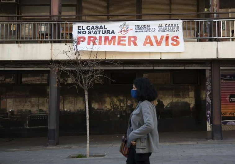 Archivan la causa contra un concejal de Barcelona por la cesión de un local a unos 'okupas'