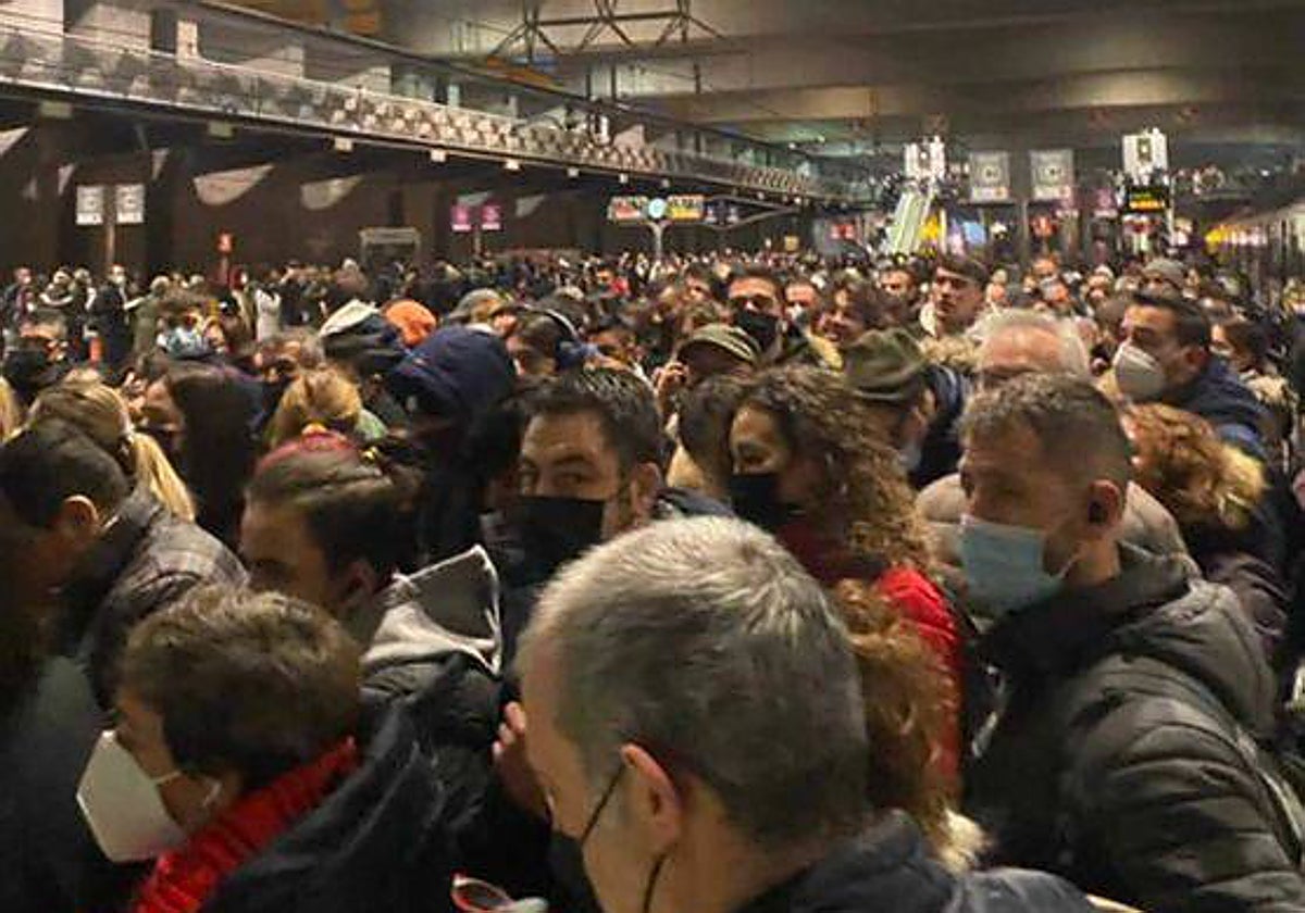 Miles de viajeros, atrapados el 16 de febrero por una avería en Cercanías