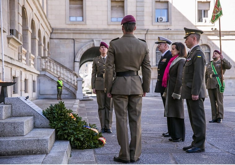 La Academia de Infantería de Toledo rinde homenaje a los caídos en la guerra de Ucrania