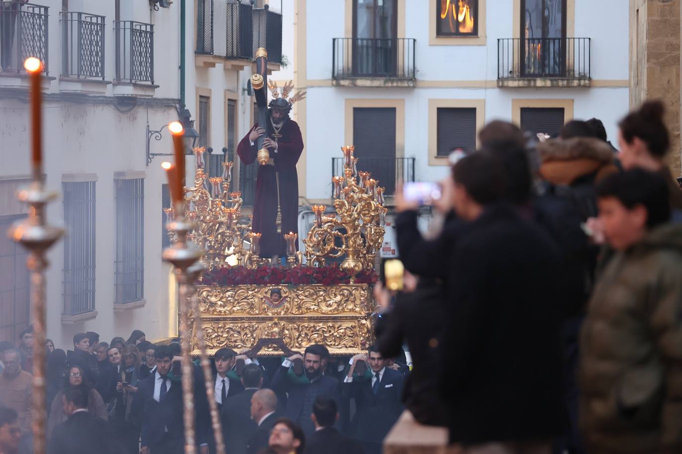 El Vía Crucis de las cofradías con Jesús del Buen Suceso de Córdoba, en imágenes