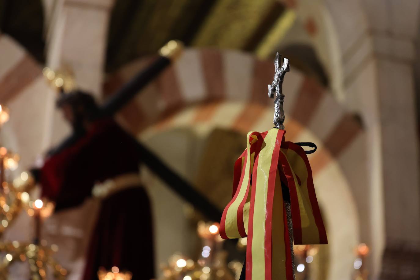 El Vía Crucis de las cofradías con Jesús del Buen Suceso de Córdoba, en imágenes