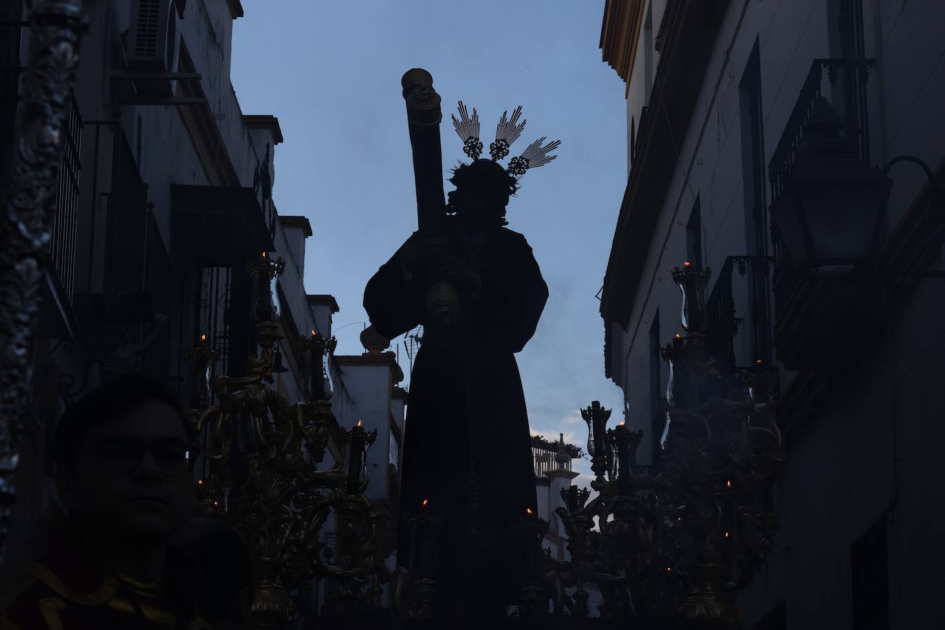 El elegante traslado del Señor del Buen Suceso a la Catedral de Córdoba, en imágenes