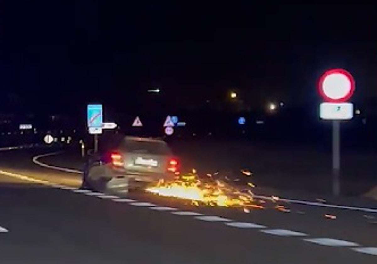 Así circuló un conductor sin dos ruedas a lo largo de 33 kilómetros por la A-62