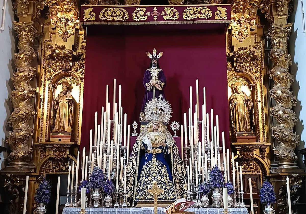Altar de cultos de Cuaresma dedicado a sus sagrados titulares por la cofradía del Rescatado