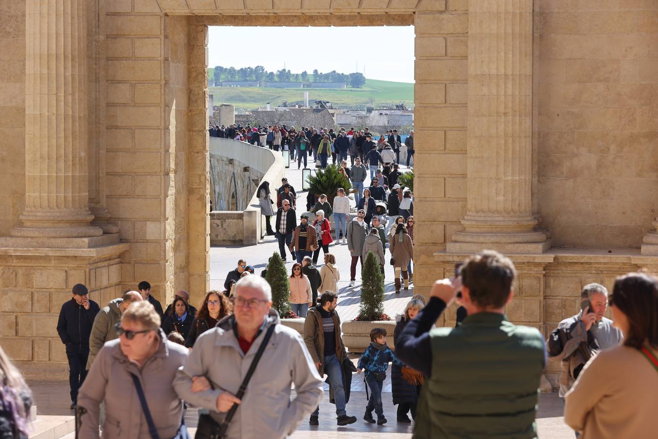 El animado ambiente turístico en Córdoba por el 28-F, en imágenes