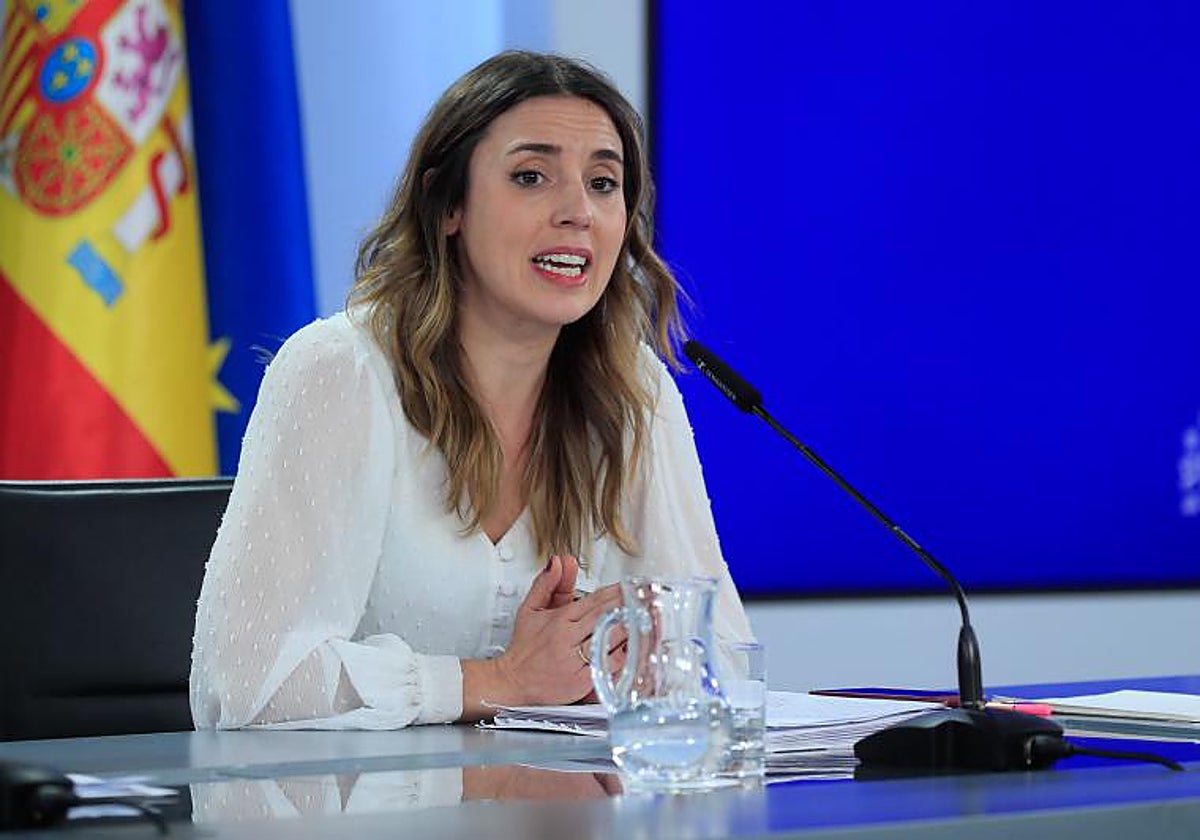 La ministra de Igualdad, Irene Montero , durante la rueda de prensa ofrecida tras la reunión del Consejo de Ministros de este martes