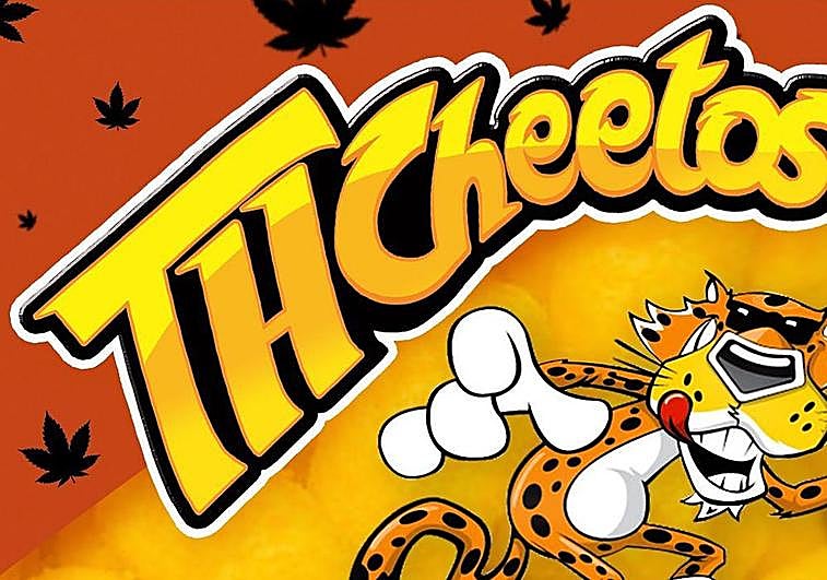 Detienen a una madre por dar gusanitos de marihuana a su bebé