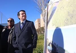 El alcalde de Córdoba vuelve a reivindicar al Gobierno «la necesidad» de la Variante Oeste